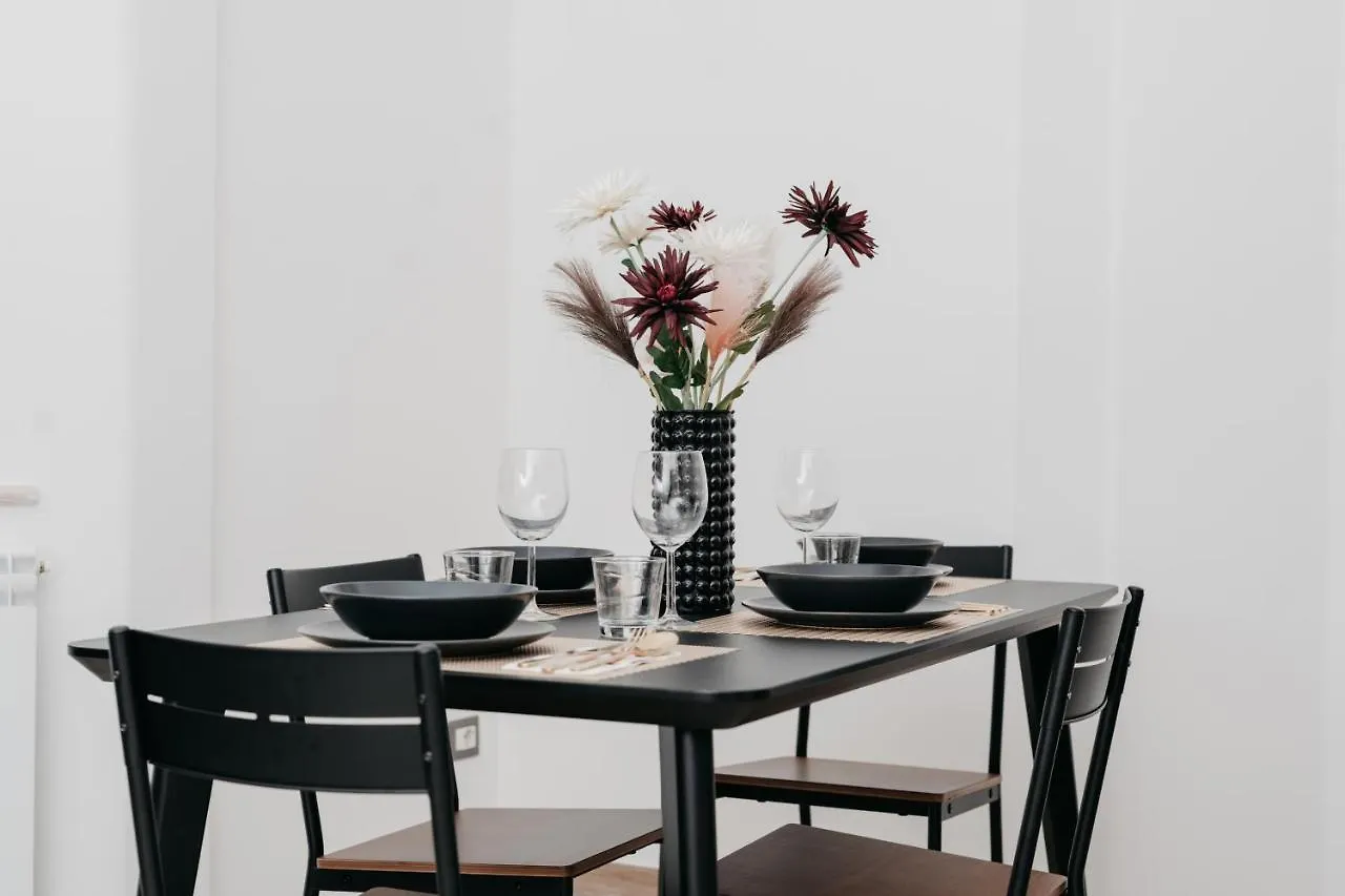 Aparthotel Il Cortile By Vista Napoli  Neapol