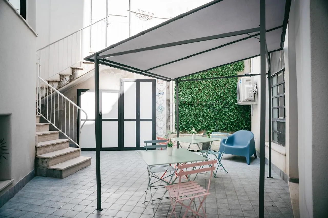Апарт отель Il Cortile By Vista Napoli Неаполь